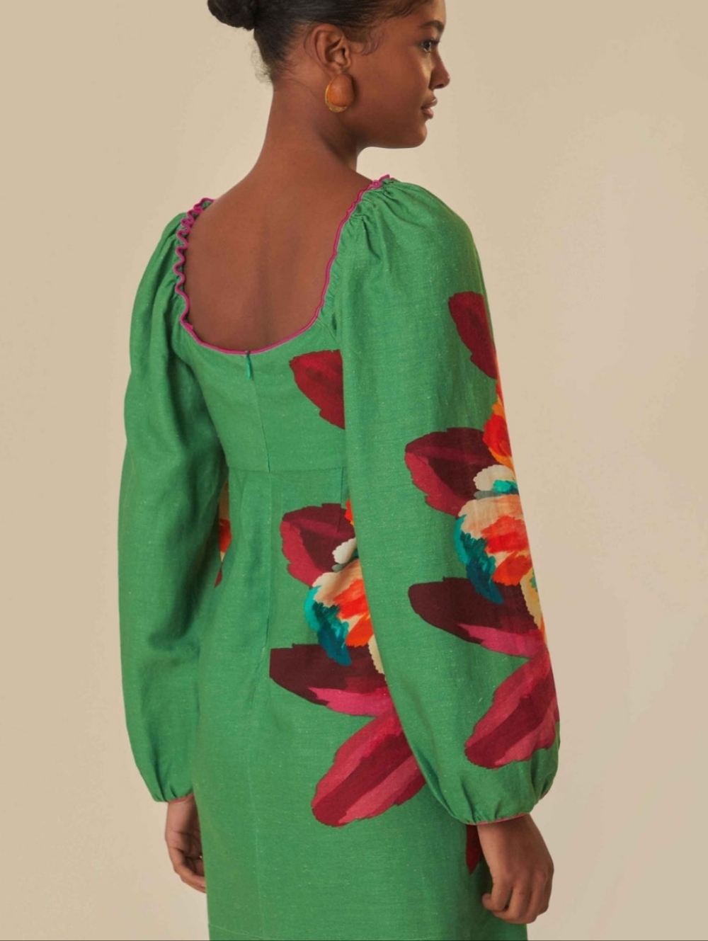 FARM Rio Green Mini Dress with Bold Floral Print - Picture 4 of 13